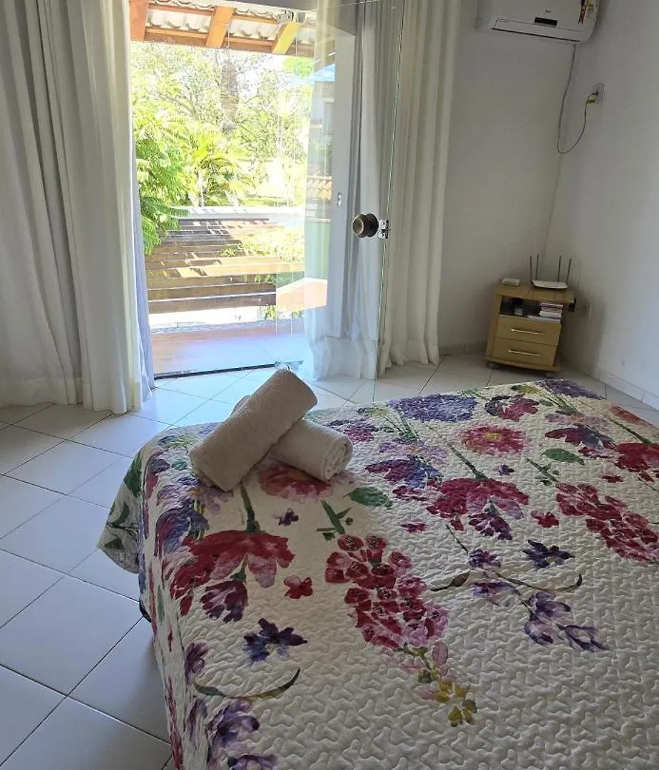 Hébergement de vacances Casa Beija Flor - 03 Quartos Com Suite, Piscina E Area De Churrasco, Luxo Totalmente Privativa Porto Seguro