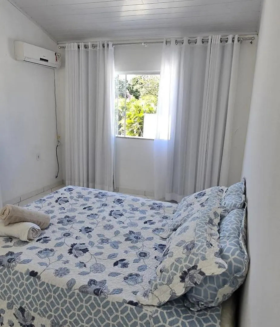 Hébergement de vacances Casa Beija Flor - 03 Quartos Com Suite, Piscina E Area De Churrasco, Luxo Totalmente Privativa Porto Seguro